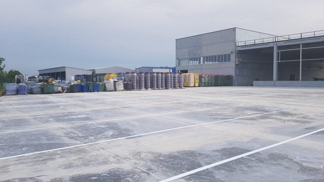 Expansion of business space