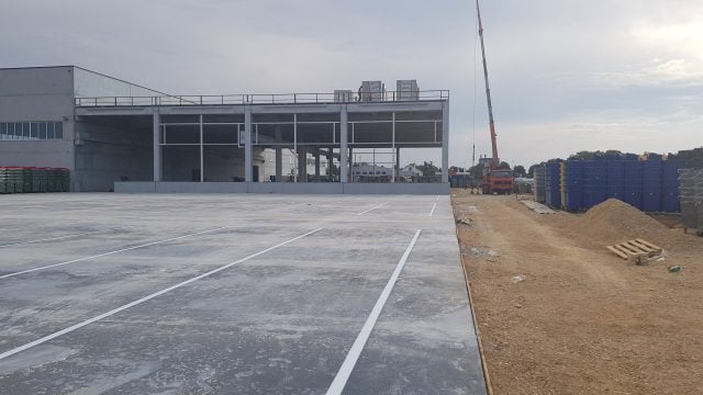 Expansion of business space